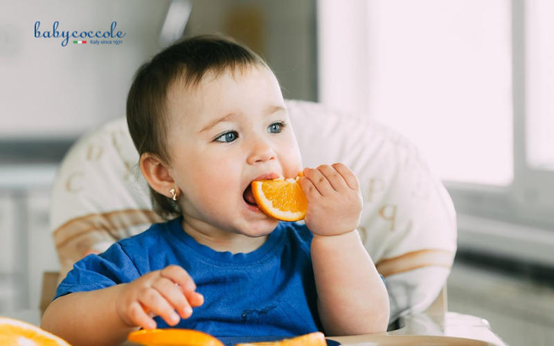 sự phát triển của trẻ 6 tháng tuổi