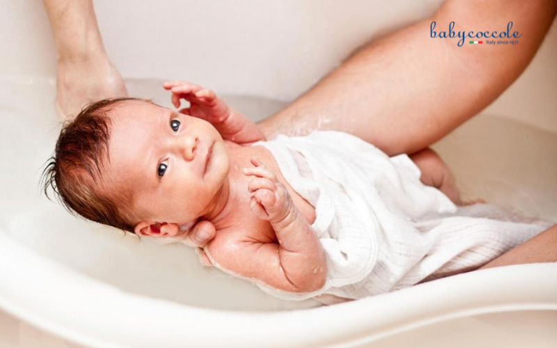 chăm sóc rốn cho trẻ